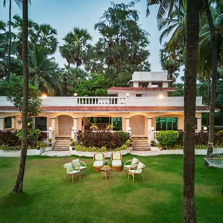 Stayvista'S Villa Bharat - Beachfront Serenity With A Spacious Lawn